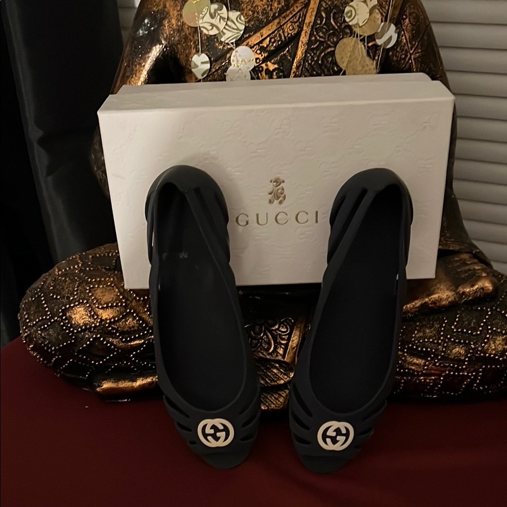 Gucci Blue Authentic Logo Flats